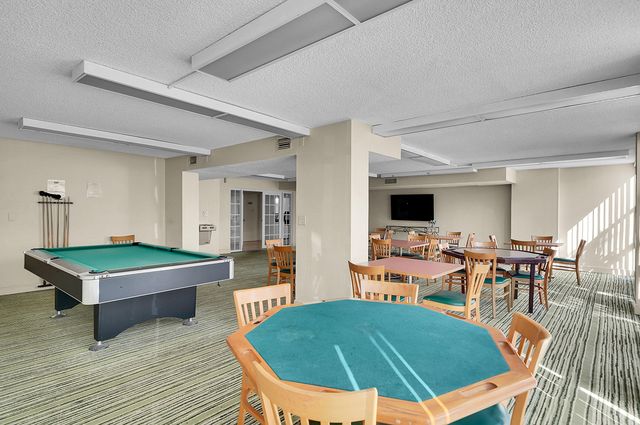 1000 Parkview Drive Unit 306, Hallandale Beach, FL 33009