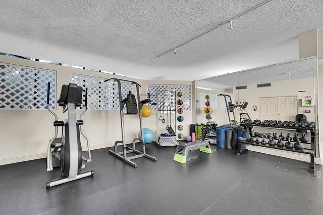 1000 Parkview Drive Unit 306, Hallandale Beach, FL 33009