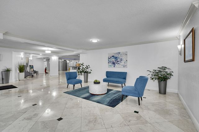 1000 Parkview Drive Unit 306, Hallandale Beach, FL 33009