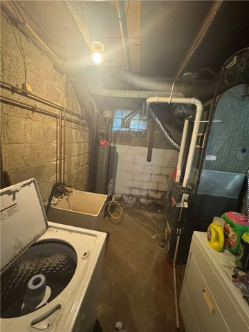 445-447 Idlewood Rd, Penn Hills, PA 15235
