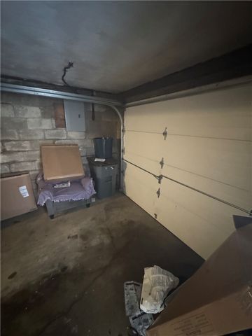 445-447 Idlewood Rd, Penn Hills, PA 15235