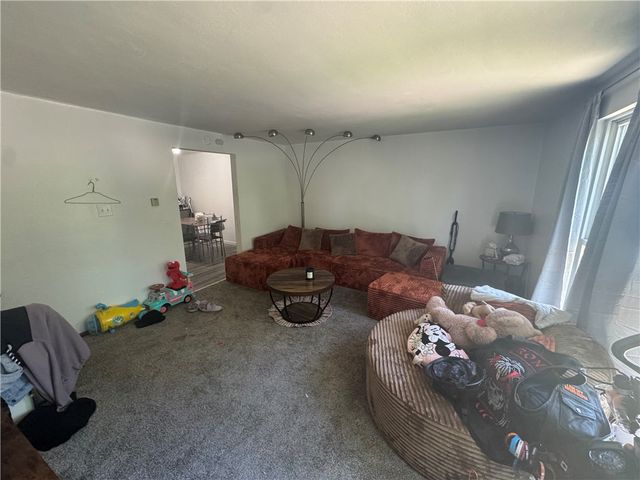 445-447 Idlewood Rd, Penn Hills, PA 15235