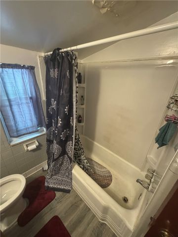 445-447 Idlewood Rd, Penn Hills, PA 15235