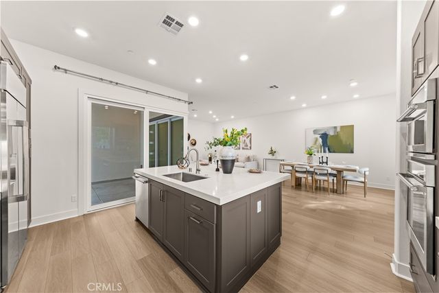 372 Baluster, Irvine, CA 92618
