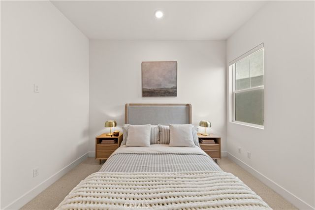 372 Baluster, Irvine, CA 92618