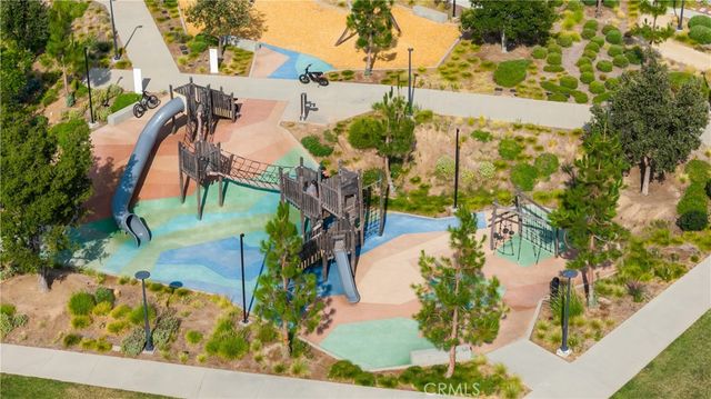 372 Baluster, Irvine, CA 92618