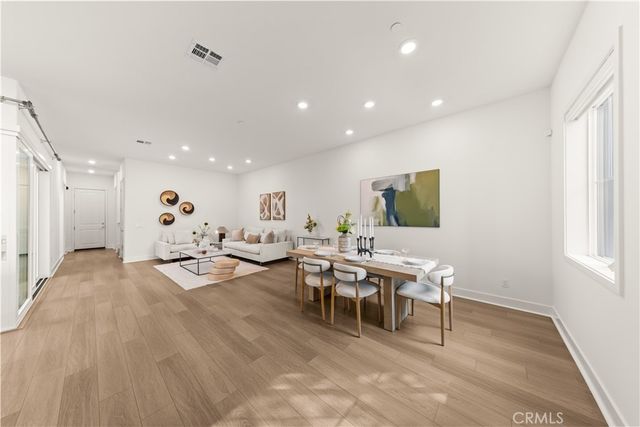 372 Baluster, Irvine, CA 92618