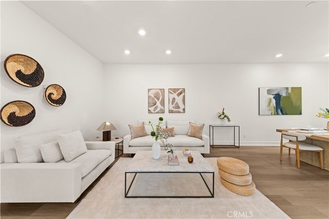 372 Baluster, Irvine, CA 92618