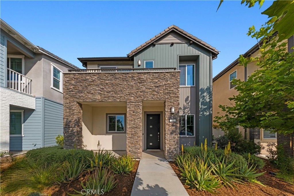372 Baluster, Irvine, CA 92618