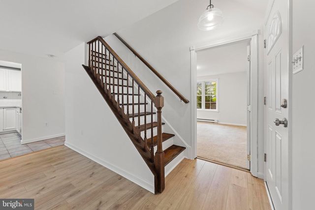 141 BOWSPRIT RD, Manahawkin, NJ 08050