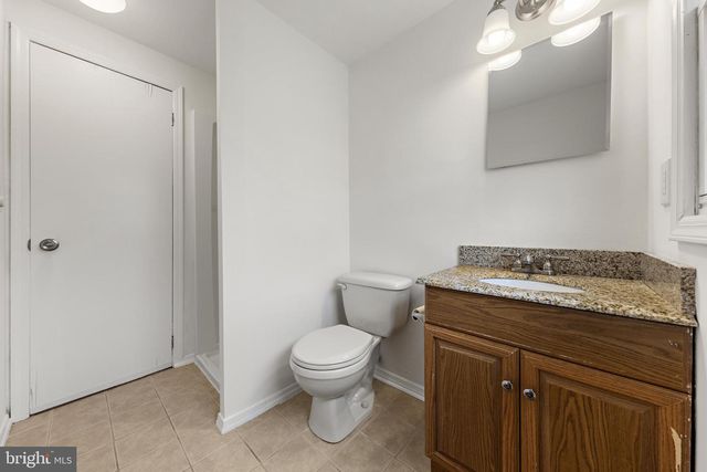 141 BOWSPRIT RD, Manahawkin, NJ 08050