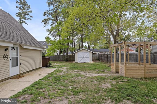 141 BOWSPRIT RD, Manahawkin, NJ 08050