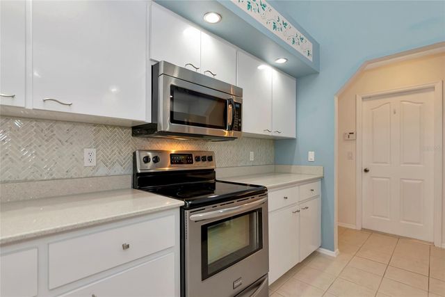 4806 JACARANDA HEIGHTS DRIVE, Venice, FL 34293