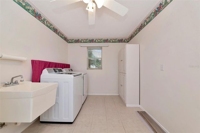 4806 JACARANDA HEIGHTS DRIVE, Venice, FL 34293