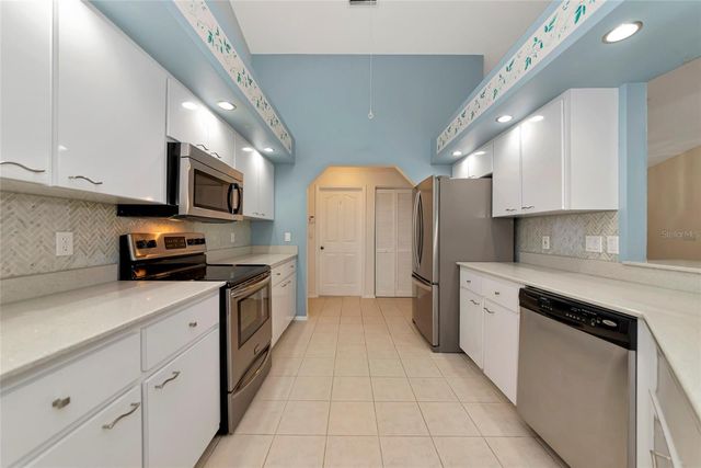 4806 JACARANDA HEIGHTS DRIVE, Venice, FL 34293