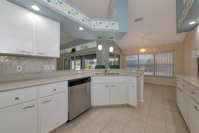 4806 JACARANDA HEIGHTS DRIVE, Venice, FL 34293