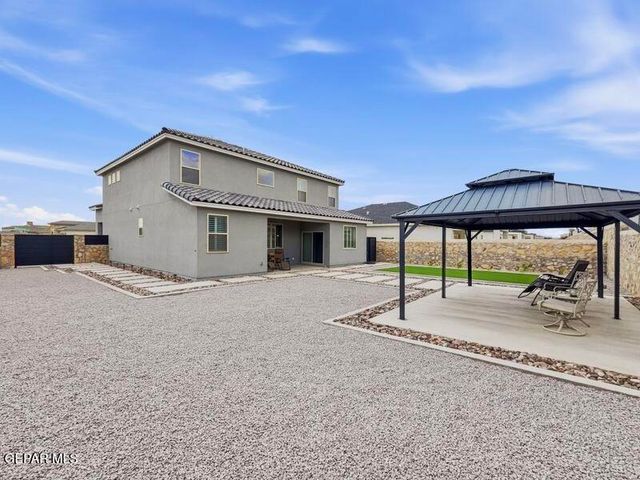 2370 ENCHANTED BUTTE, El Paso, TX 79911