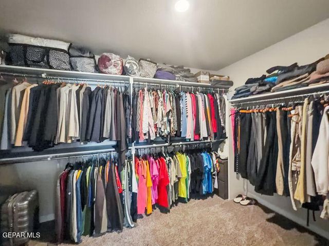 2370 ENCHANTED BUTTE, El Paso, TX 79911