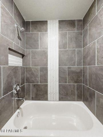 2370 ENCHANTED BUTTE, El Paso, TX 79911