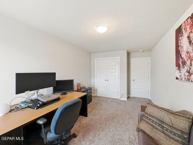 2370 ENCHANTED BUTTE, El Paso, TX 79911