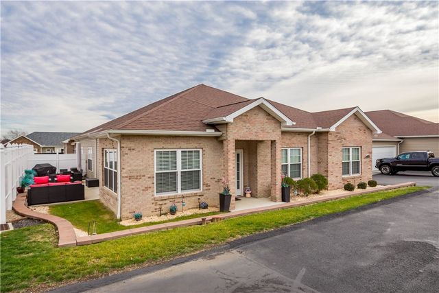 1704 Seminole Circle, Chippewa Twp, PA 15010