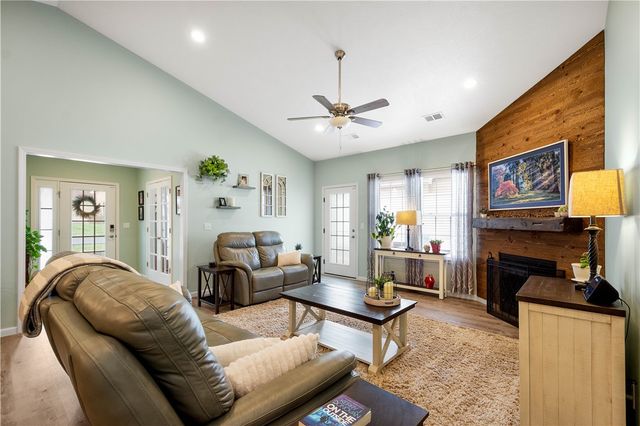 1704 Seminole Circle, Chippewa Twp, PA 15010