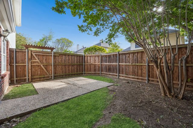 6207 Gray Wolf Trail, Dallas, TX 75252