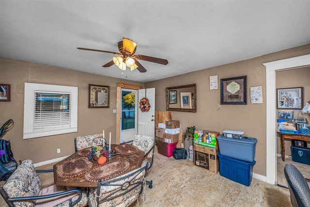 303 E Oklahoma St, Walter, OK 73572