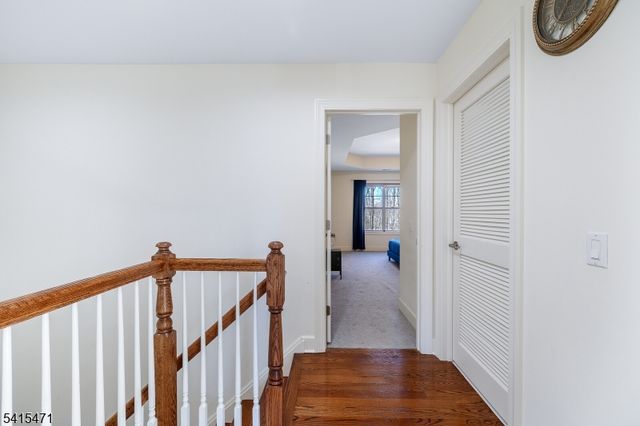 8 Watersedge Dr, Parsippany-troy Hills Twp., NJ 07005