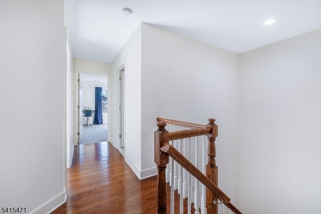 8 Watersedge Dr, Parsippany-troy Hills Twp., NJ 07005