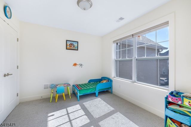 8 Watersedge Dr, Parsippany-troy Hills Twp., NJ 07005