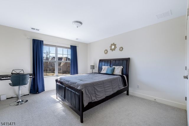 8 Watersedge Dr, Parsippany-troy Hills Twp., NJ 07005