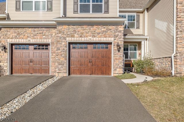 8 Watersedge Dr, Parsippany-troy Hills Twp., NJ 07005