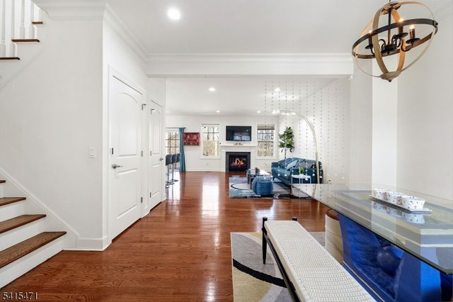 8 Watersedge Dr, Parsippany-troy Hills Twp., NJ 07005