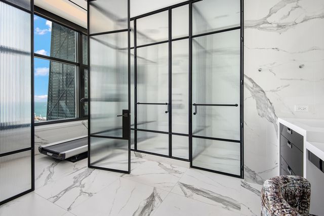 132 E Delaware Place 6206, Chicago, IL 60611