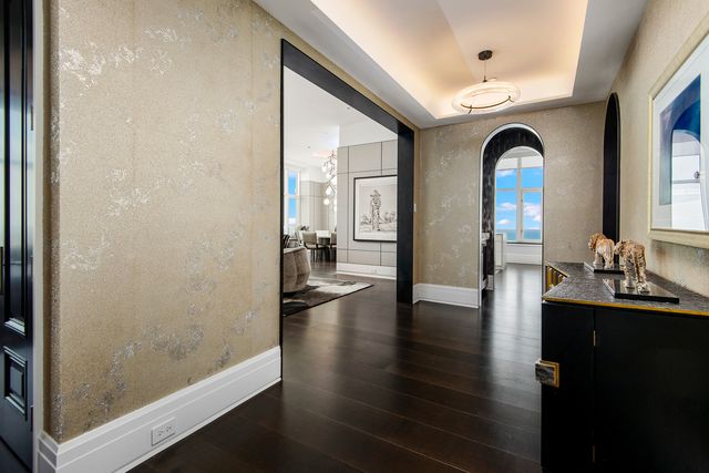 132 E Delaware Place 6206, Chicago, IL 60611