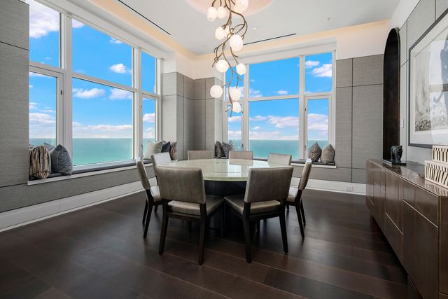 132 E Delaware Place 6206, Chicago, IL 60611