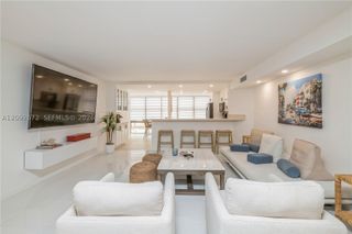 6423 Collins Ave 203, Miami Beach, FL 33141