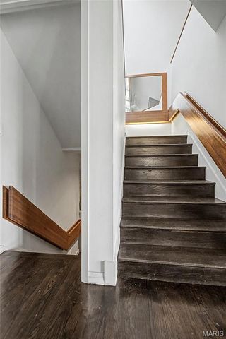 2825 Clayton Forest Court, Town And Country, MO 63131