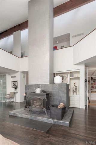 2825 Clayton Forest Court, Town And Country, MO 63131