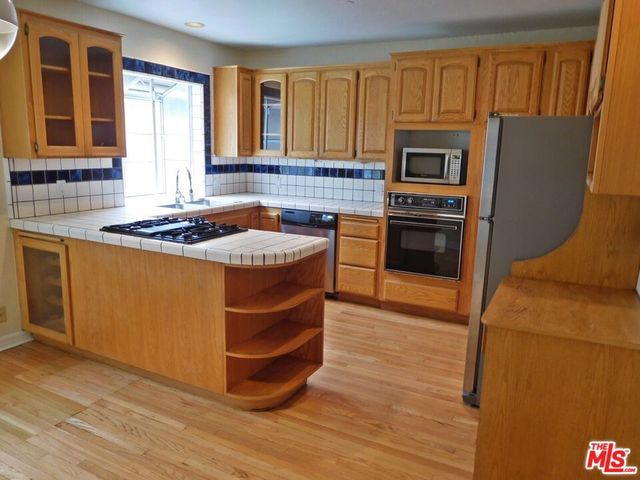 1621 Silverwood Terrace, Los Angeles, CA 90026
