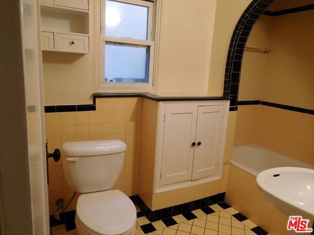 1621 Silverwood Terrace, Los Angeles, CA 90026