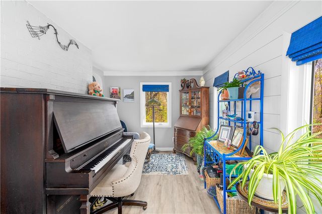 1812 Old Louisquisset Pike, Lincoln, RI 02865