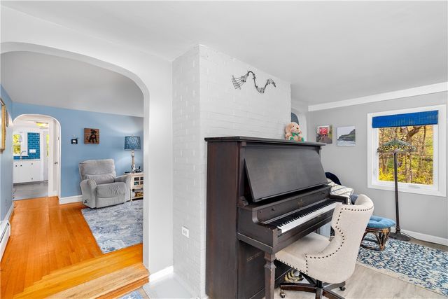 1812 Old Louisquisset Pike, Lincoln, RI 02865