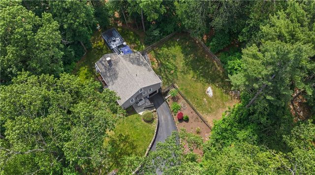 1812 Old Louisquisset Pike, Lincoln, RI 02865