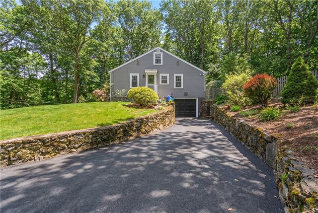 1812 Old Louisquisset Pike, Lincoln, RI 02865