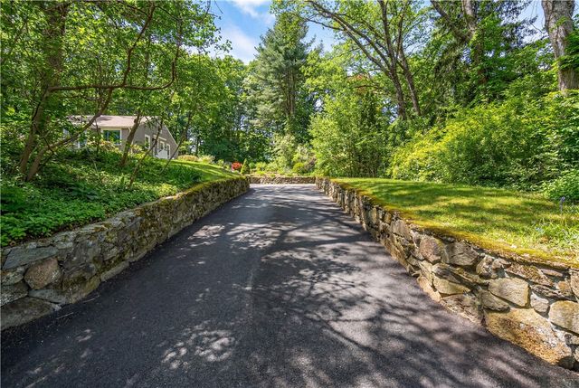 1812 Old Louisquisset Pike, Lincoln, RI 02865
