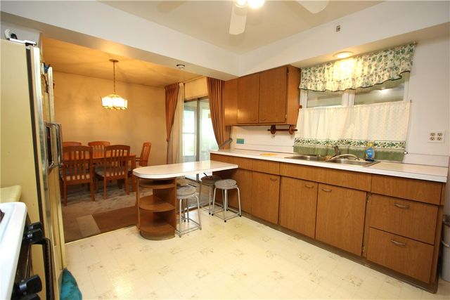 142 3rd Avenue, New Eagle, PA 15067
