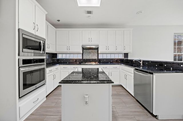 13305 Chasewood CV, Austin, TX 78727