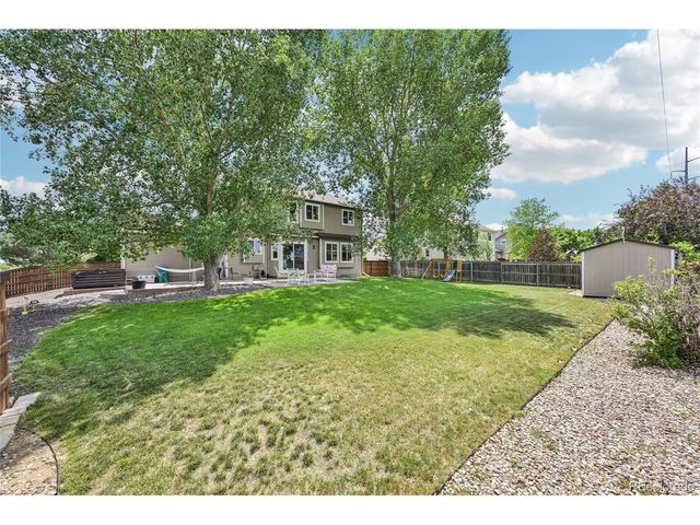 1041 Wisteria Dr, Loveland, CO 80538